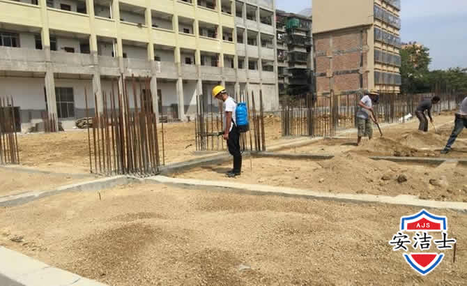 秀英区学校机关防治白蚁